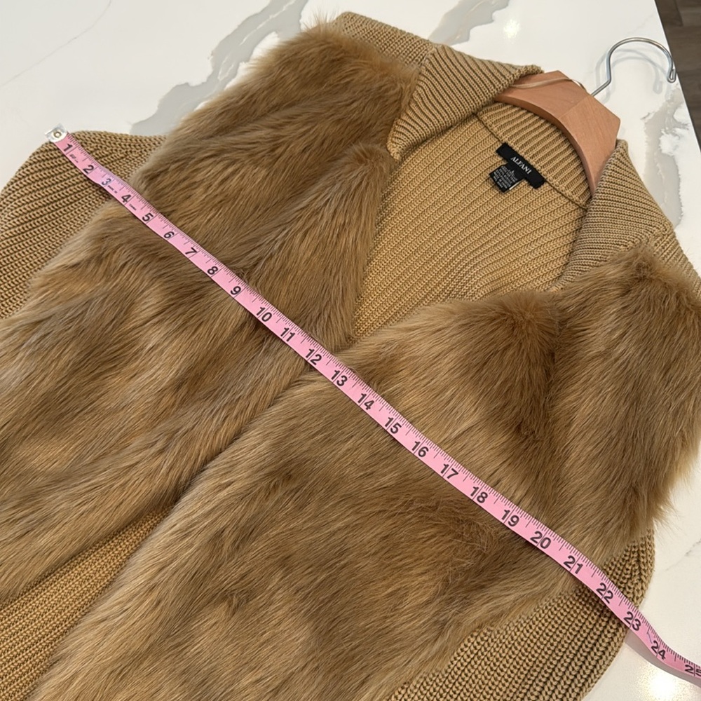 Tan Faux Fur Trimmed Sweater Vest - Picture 7 of 8